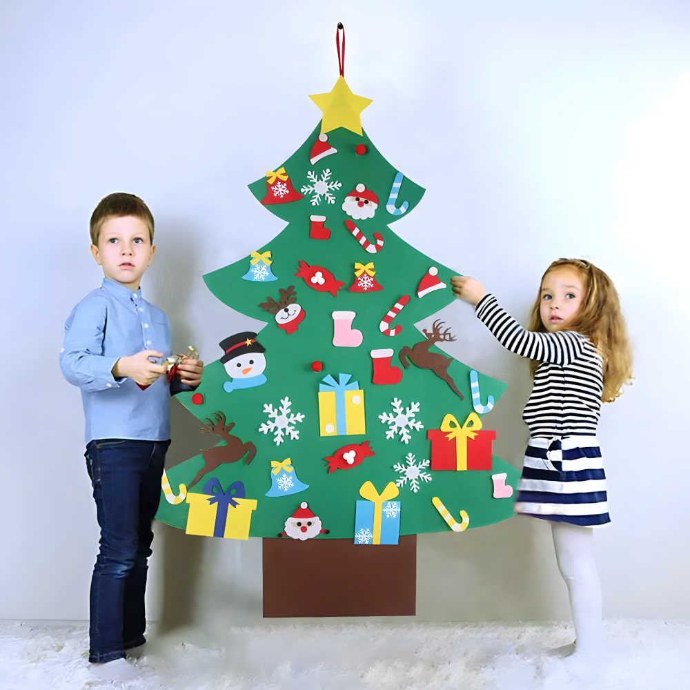 Novogodišnja jelka od filca za zid sa 26 ukrasa koji se lepe
